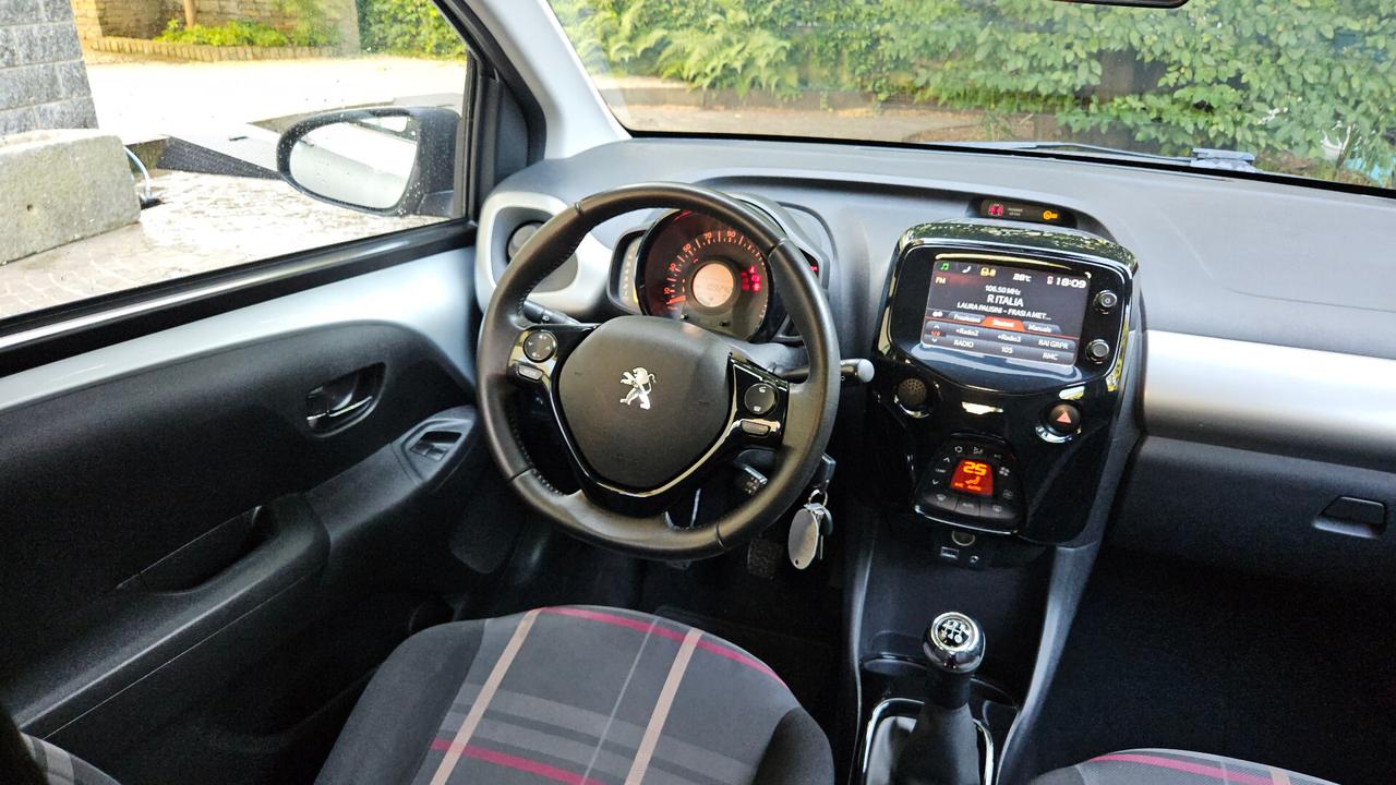 Peugeot 108 VTi Allure - 1.2 Benzina - 82 CV - Euro 5 - NEOPATENTATI