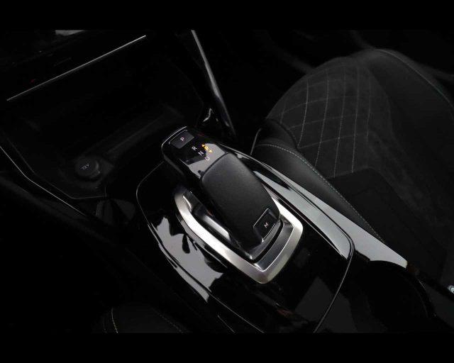 PEUGEOT 2008 PureTech 130 S&S EAT8 GT Pack