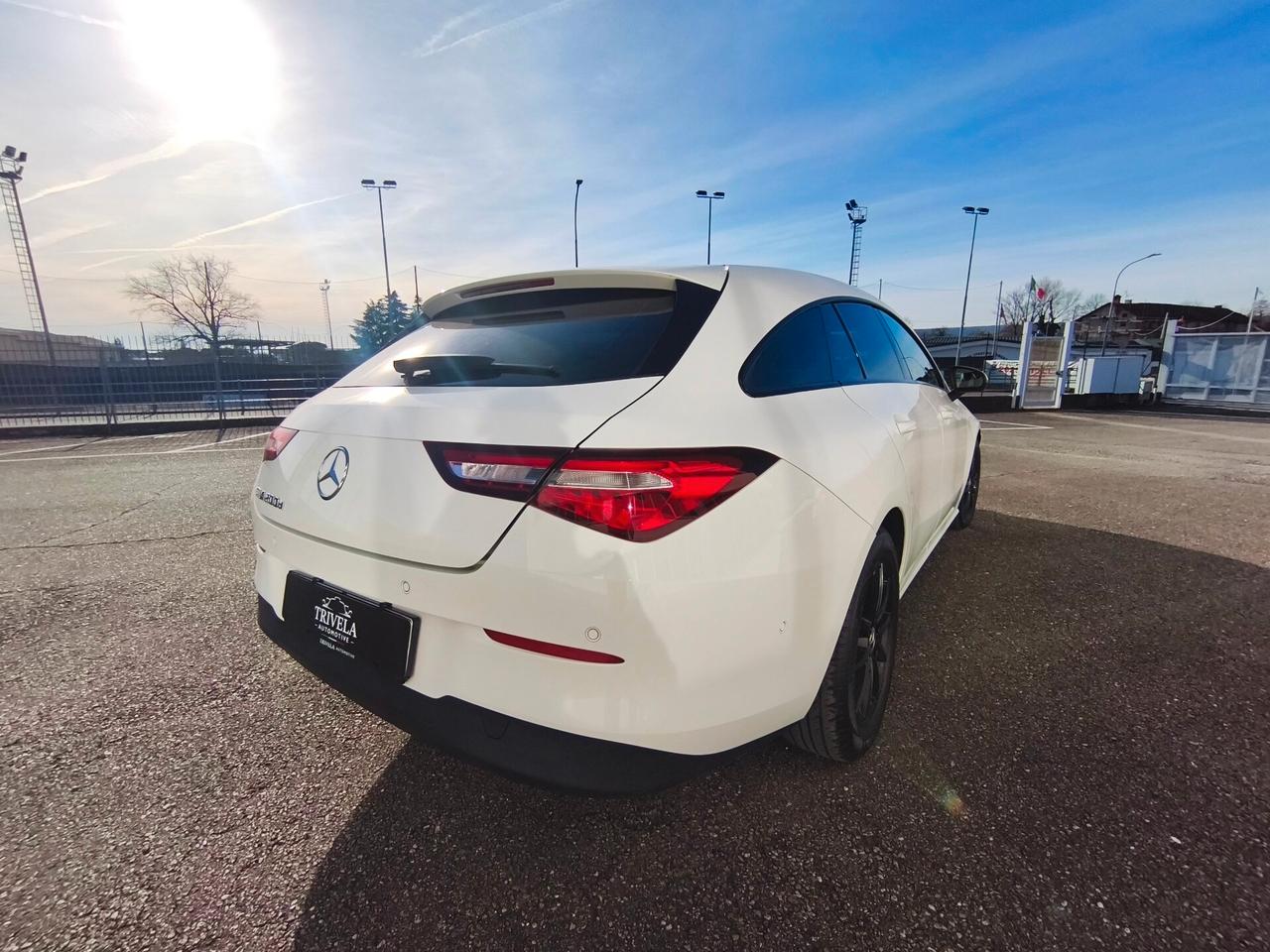 MERCEDES CLA S.Brake (X118) CLA 200 d Automati...