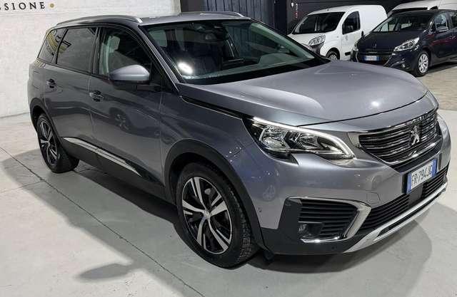 Peugeot 5008 7 Posti Cambio Automatico Distribuzione nuova