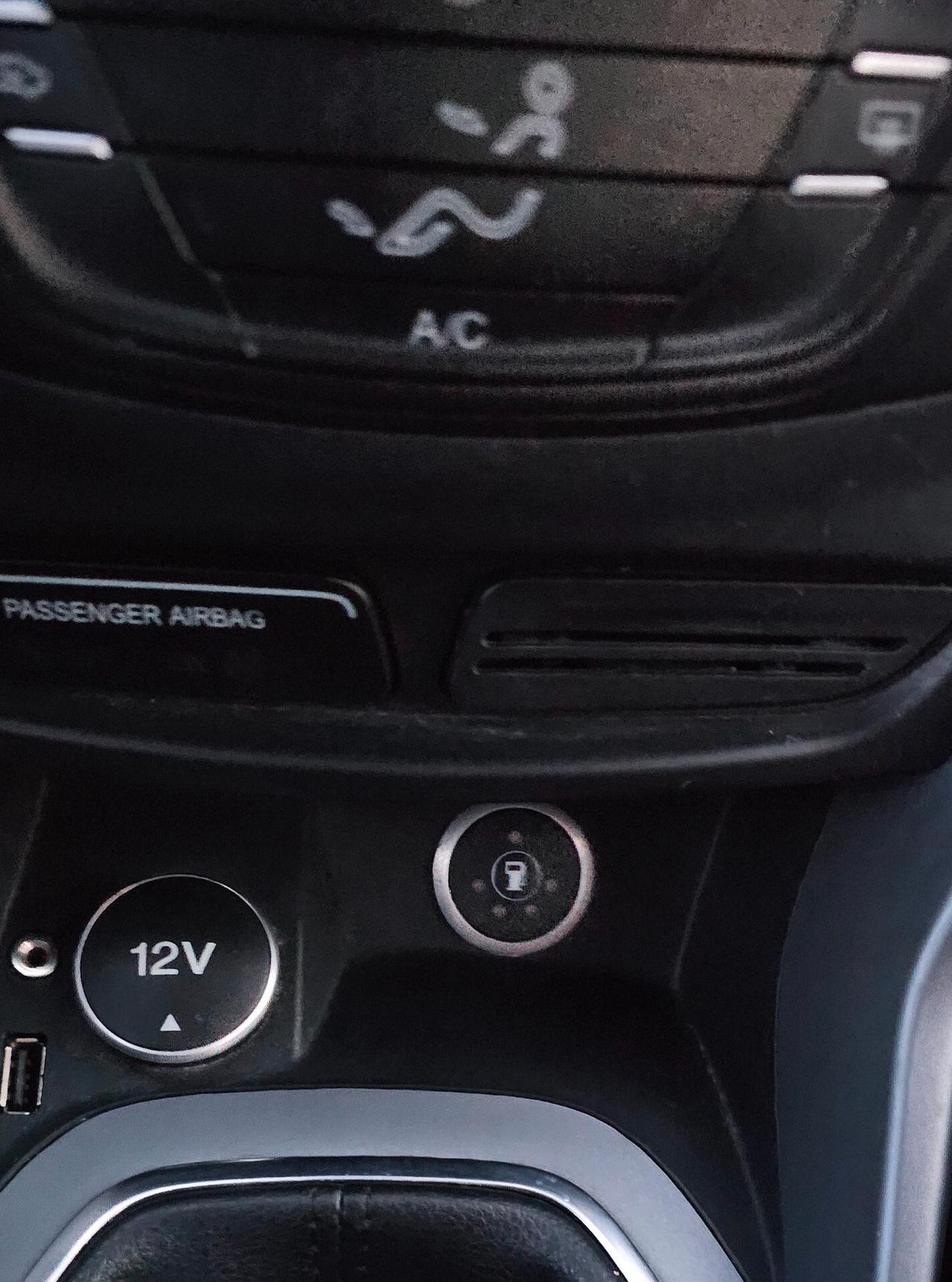 Ford B-Max 1.4 90 CV GPL GUIDABILE DA NEOPATENTATI