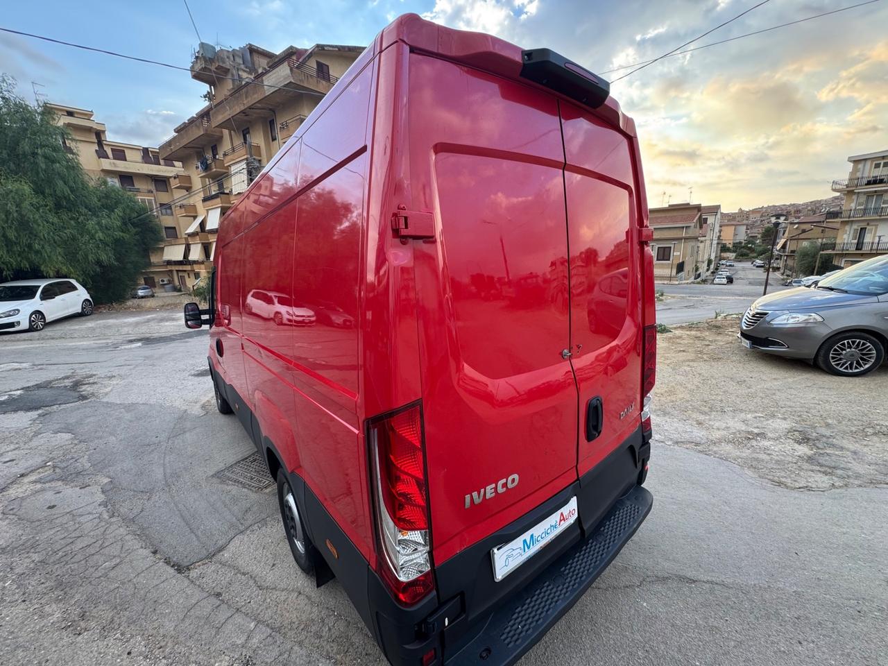 IVECO DAILY 35S16 160 CV L2H2 CLIMA PORTA FULL SOSPENSIONI E6
