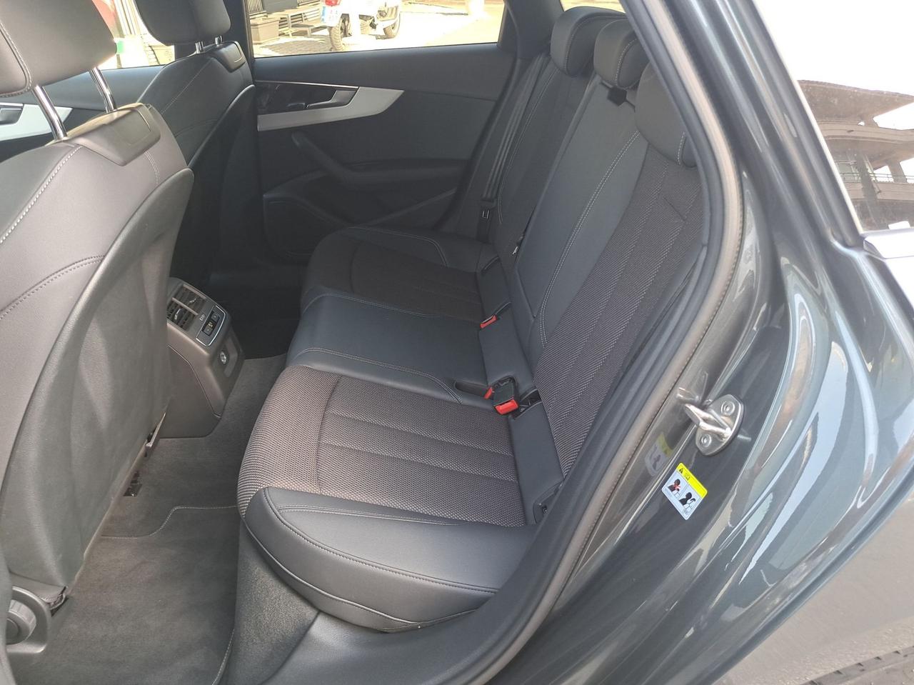 Audi A4 Avant 40 TDI S tronic S line edition