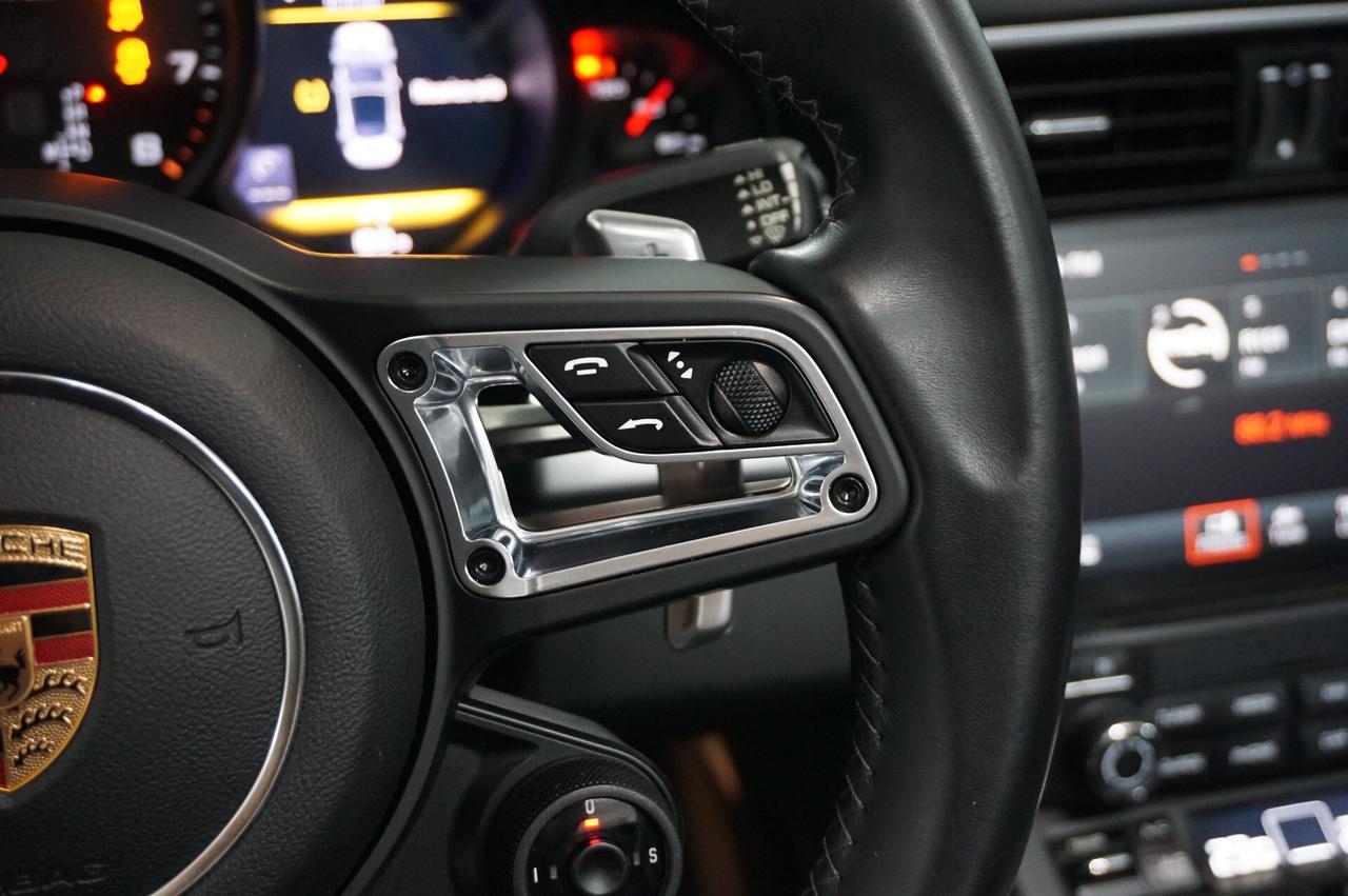 Porsche 911 3.0 Carrera Cabriolet 991