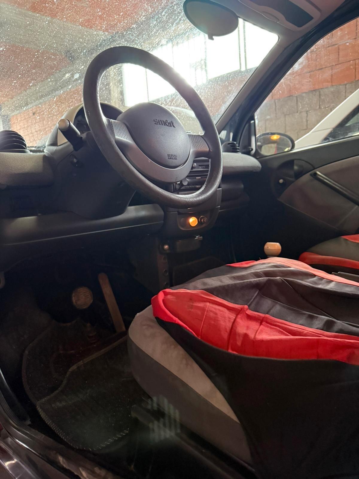 Smart ForTwo 700 coupé pure (45 kW)