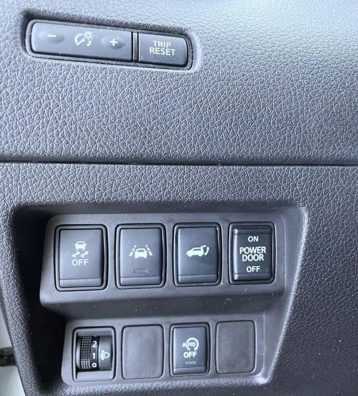 Nissan X-Trail 1.7 dCi 150 2WD N-Connecta Xtronic * 7 POSTI *