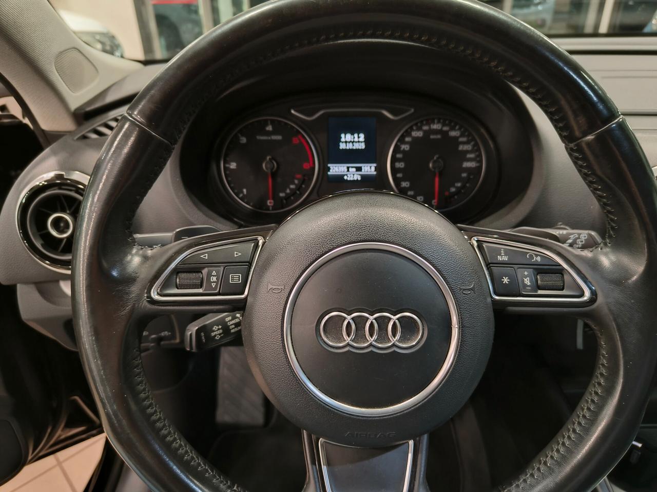 Audi A3 1.6 TDI S LINE S tronic