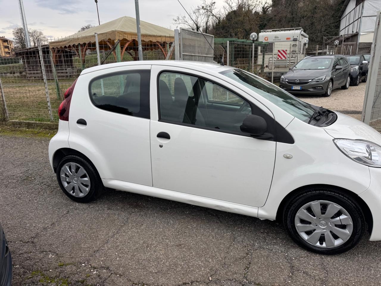 Peugeot 107 1.0 68CV 5p. Active NEOPATENTATI