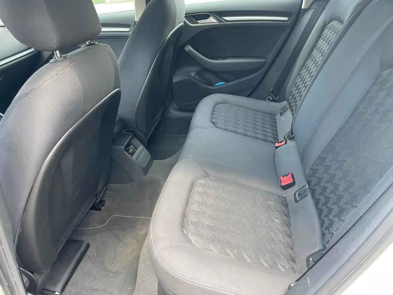 Audi A3 SPB 1.6 TDI ultra Attraction