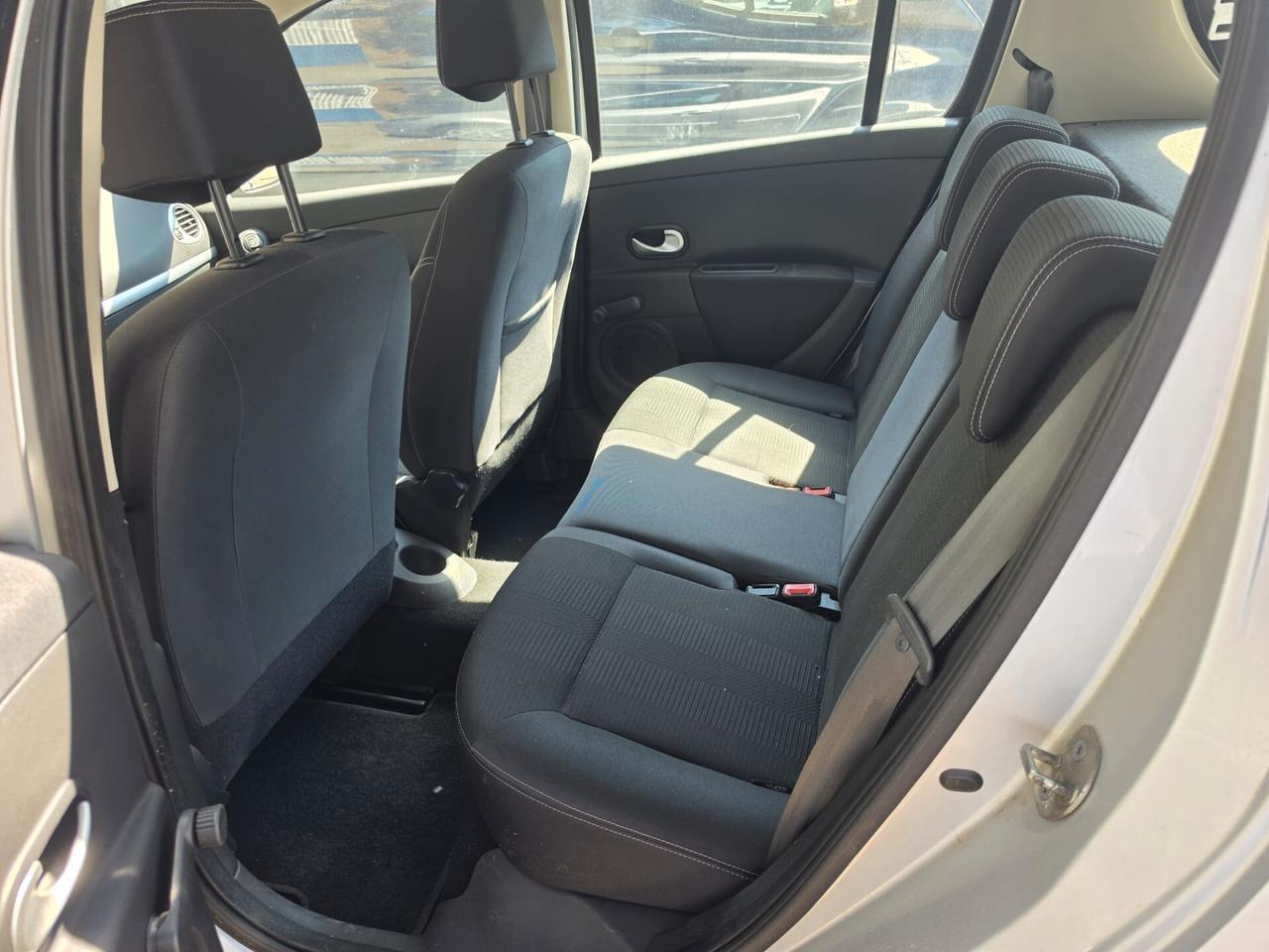 Renault Clio 1.2 16V 5 porte GPL Dynamique rate da 99,00