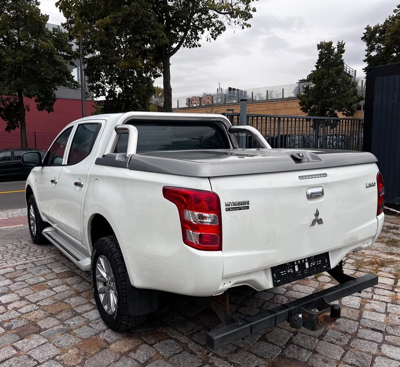 Mitsubishi L200 doppia cabina GANCIO+CERCHI