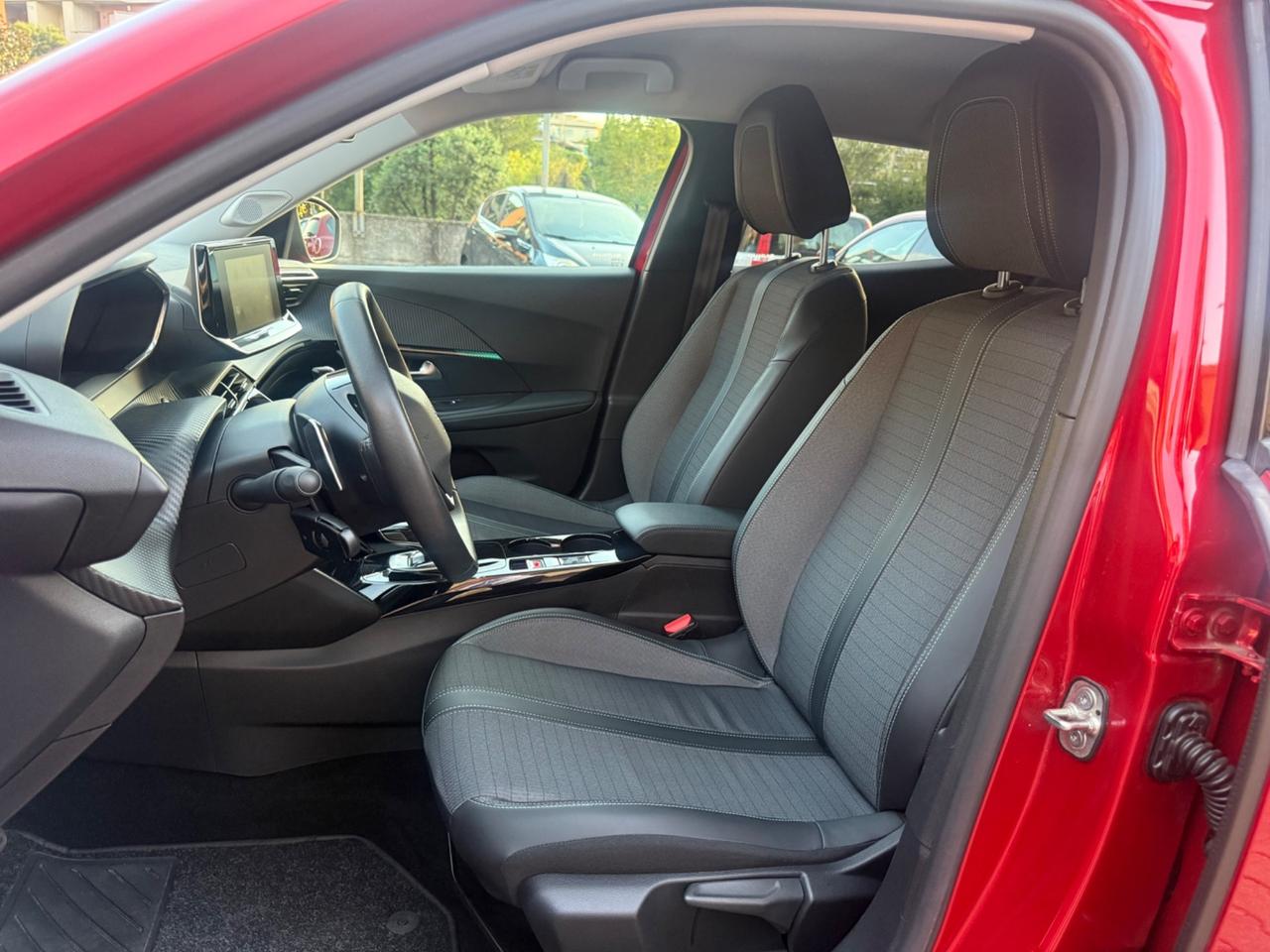 Peugeot 2008 1.2 puretech EAT8 Allure Pack COME NUOVA