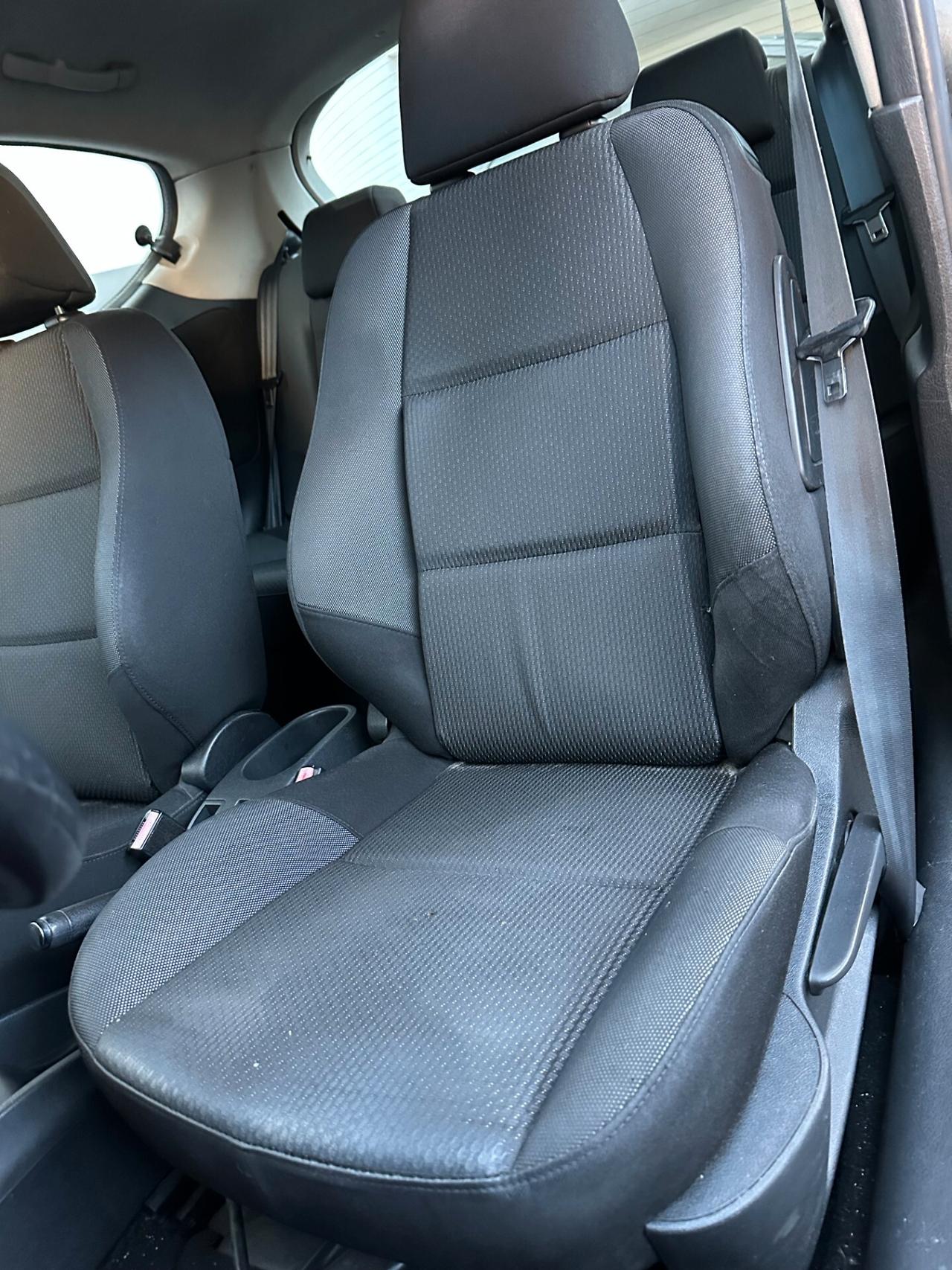 Peugeot 207 1.4 Benz, ott condiz general, euro 4. si meopat