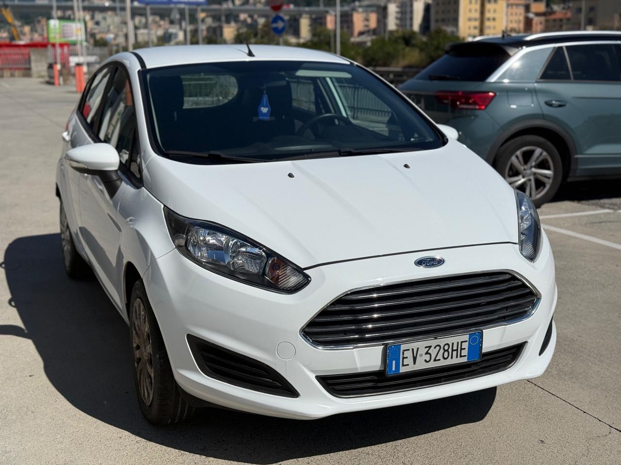 Ford Fiesta 1.2 60CV 5 porte Titanium unico pro. 30.000km