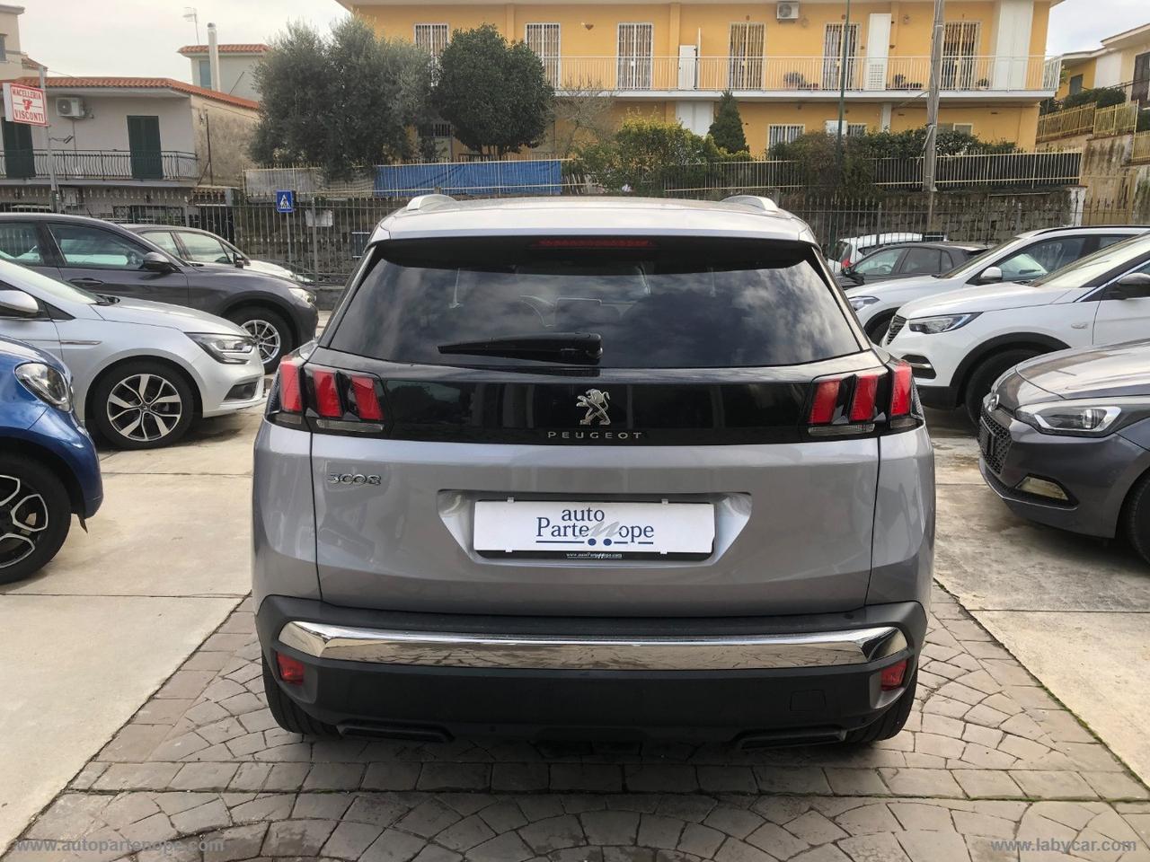 PEUGEOT 3008 BlueHDi 130 S&S Business