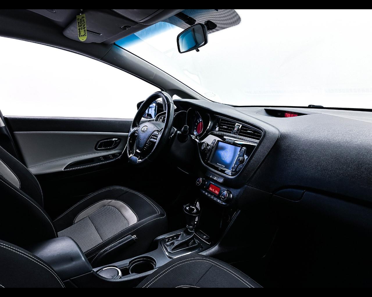 KIA cee'd 2ª serie - cee'd 1.6 CRDi 136 CV DCT SW EcoDynamics Bu