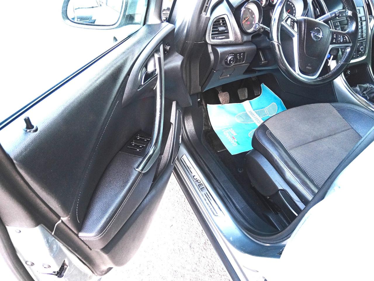 Opel Astra 1.7 CDTI 125CV - GARANZIA