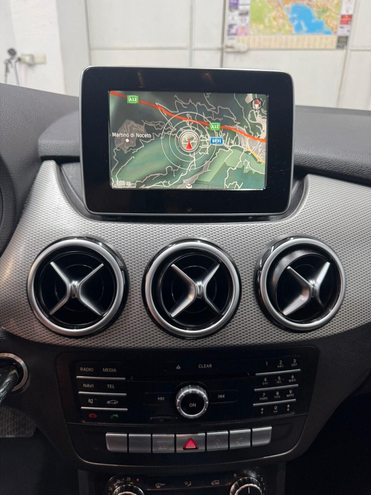 Mercedes-benz B 200 B 200 d Automatic Premium