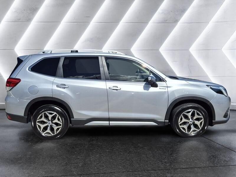 Subaru Forester 2.0i e-boxer Style lineartronic