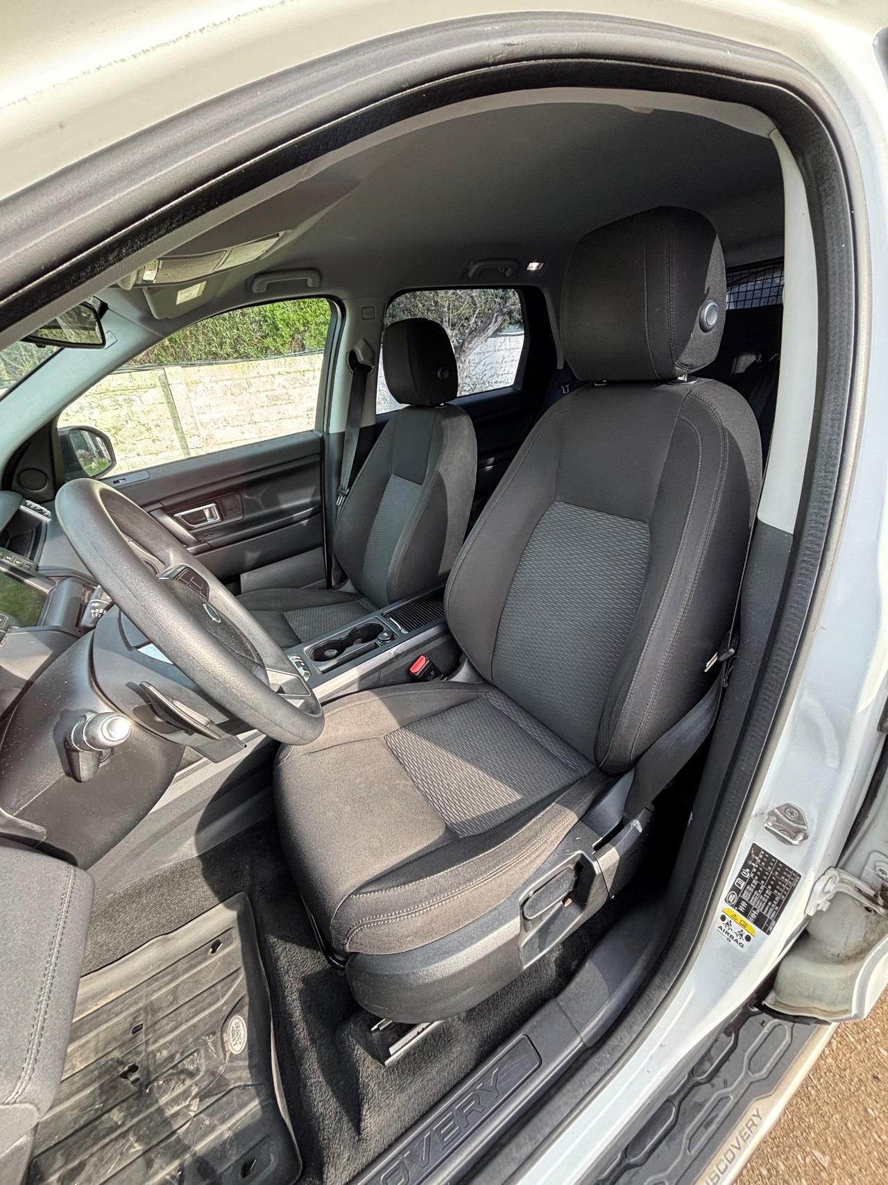 Land Rover Discovery Sport 2.2 150cv Autocarro