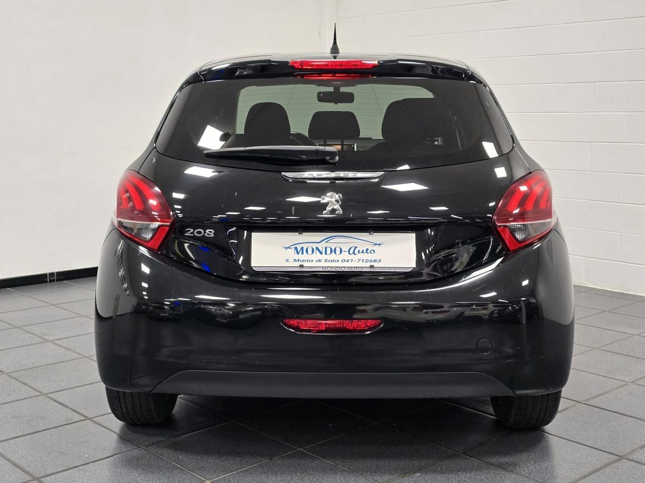 Peugeot 208 PureTech 82 5 porte Allure OK NEOPATENTATI