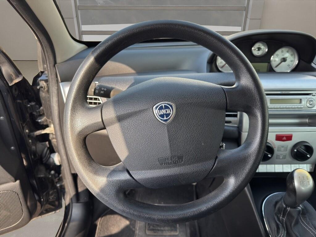 Lancia Ypsilon 3 Porte Ypsilon 1.3 mjt 16v Unyca NEOPATENTATI