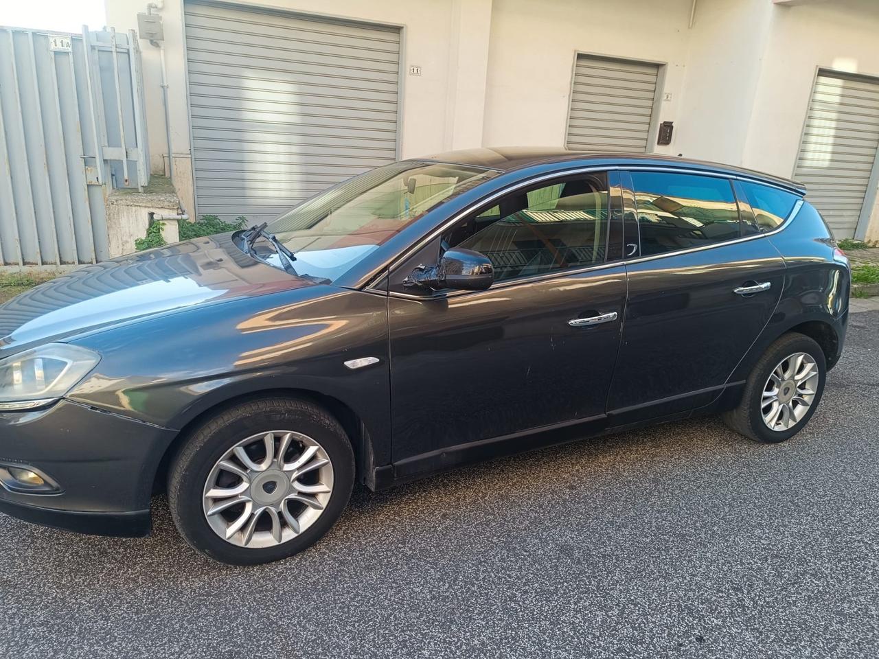 Lancia Delta 1.6 MJT DPF Platino