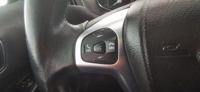 FORD B-Max 1.4 90 CV GPL Titanium