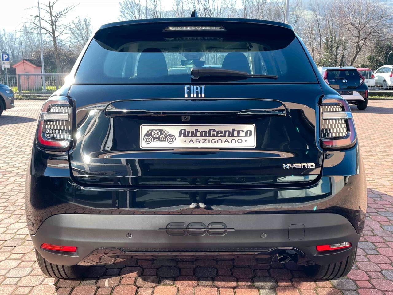 Fiat 600 Hybrid 110 CV DCT MHEV Icon NEOPATENTATI
