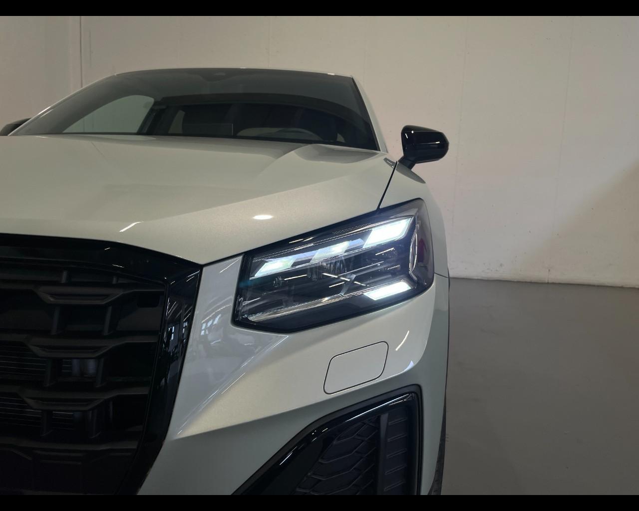 AUDI Q2 35 TDI S-TRONIC IDENTITY BLACK
