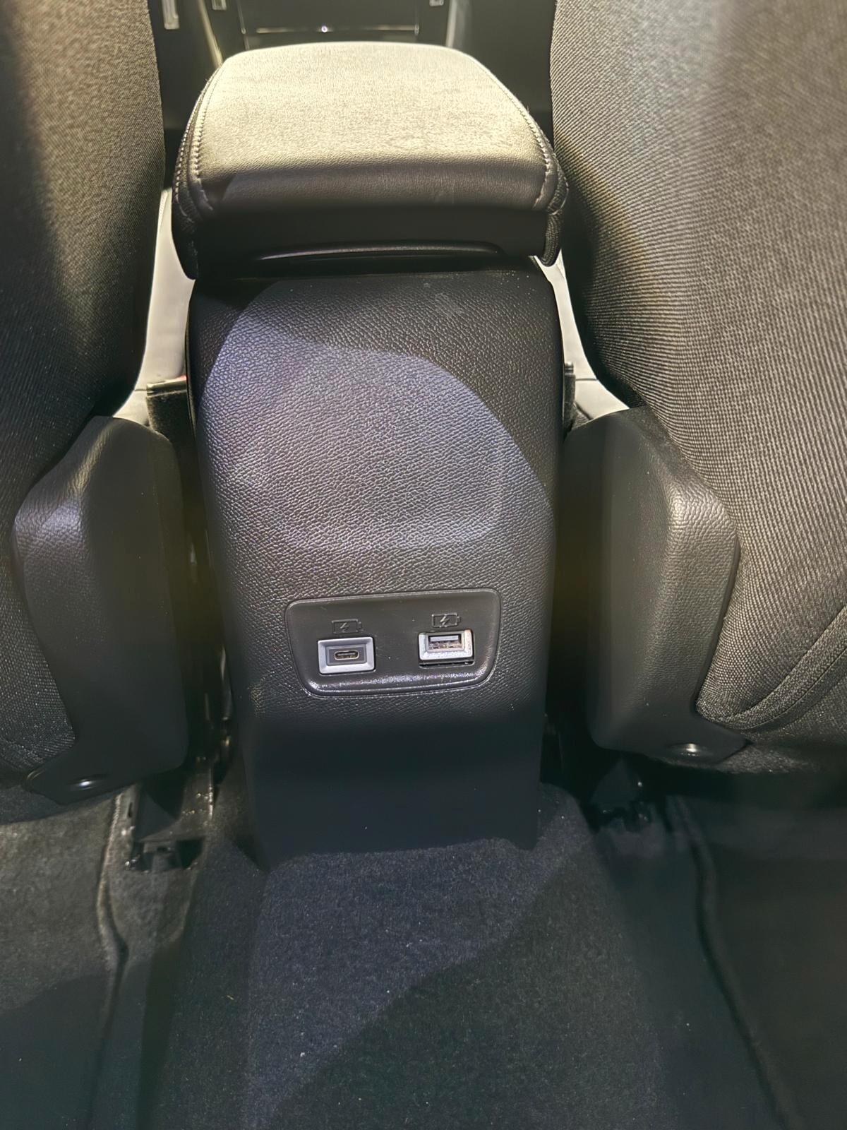 Peugeot 2008 PureTech 130 S&S EAT8 Allure