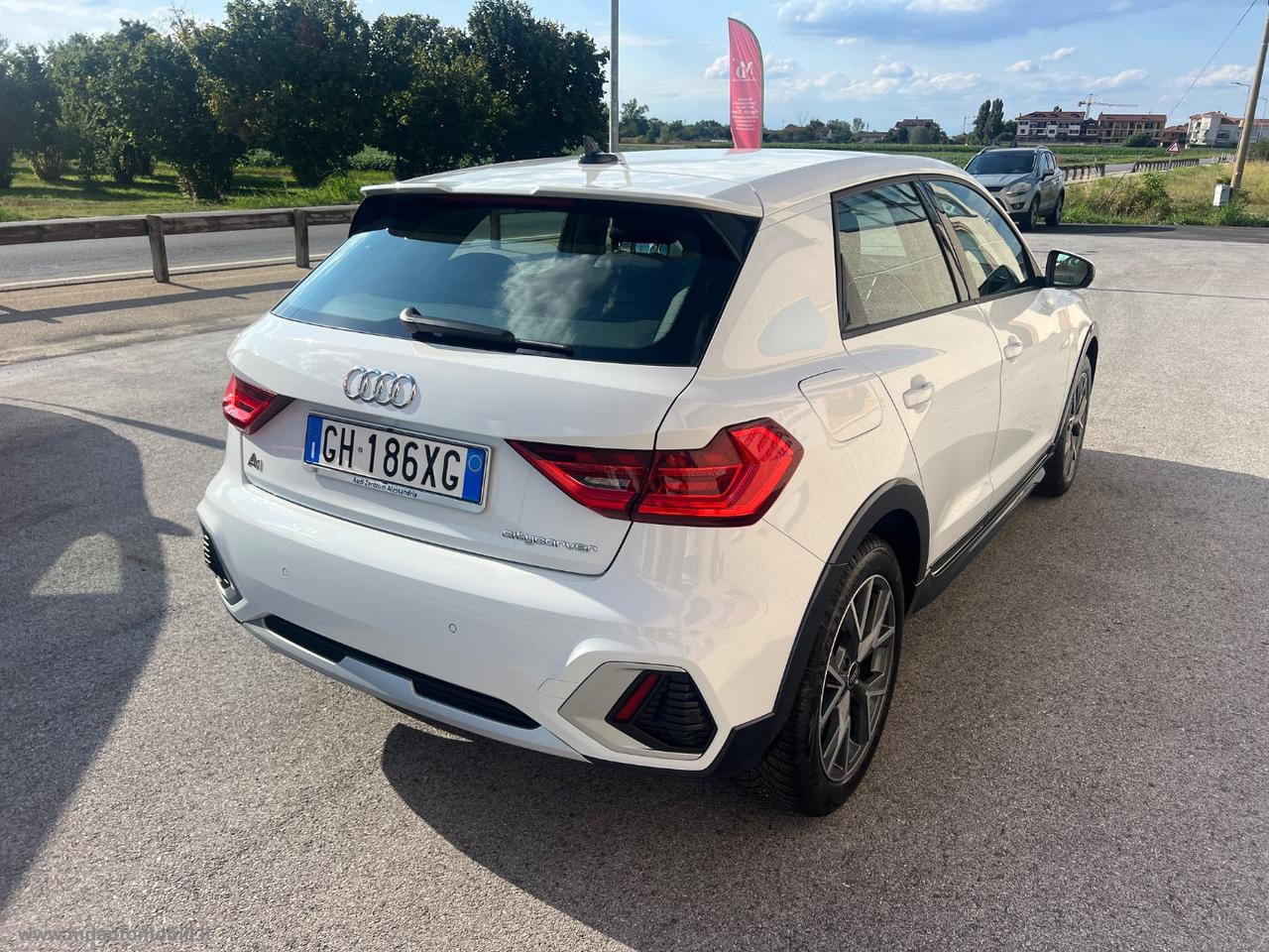 AUDI A1 citycarver 30 TFSI Admired ALLSTREET IVA ESPOSTA