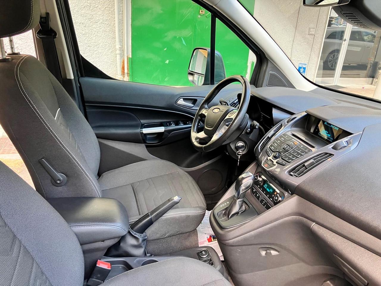 Ford Tourneo Connect7 1.5 TDCi 120cv aut Titanium