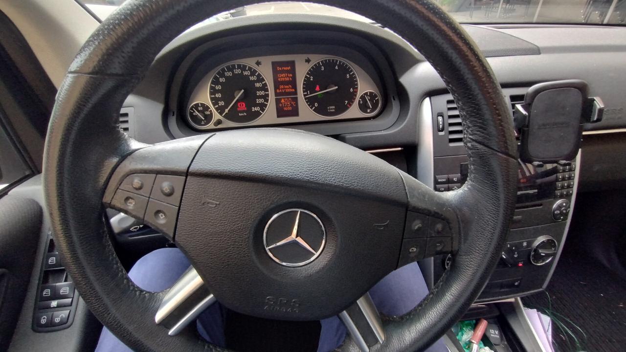 Mercedes-benz B 150 B 150 - NEOPATENTATI