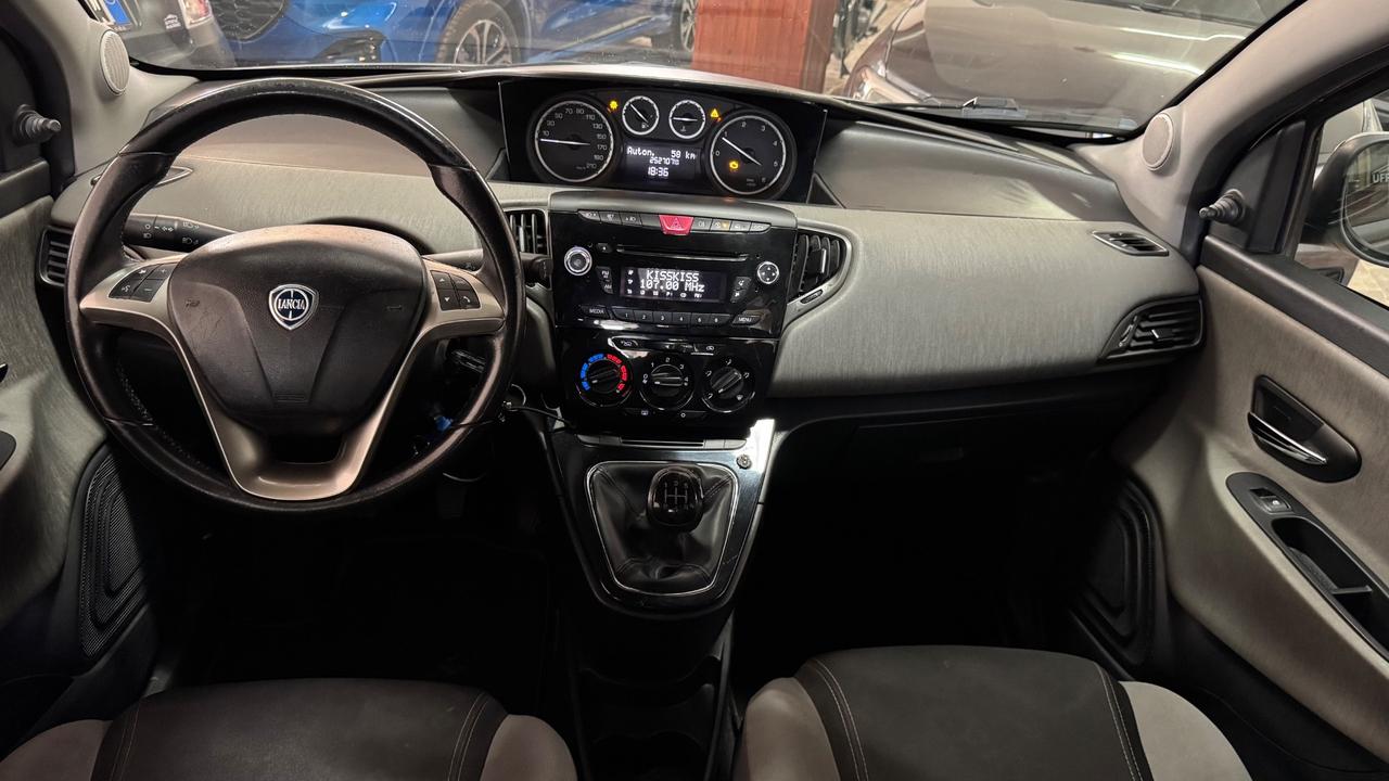 Lancia Ypsilon 1.3 MJT 16V 95 CV 5 porte S&S Silver