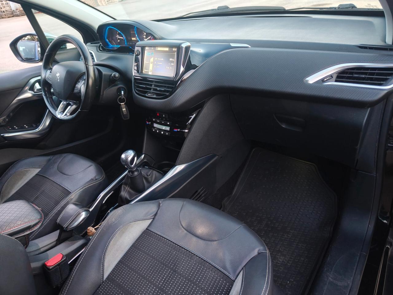 Peugeot 2008 1.6 e-HDi 115 CV Stop&Start Allure