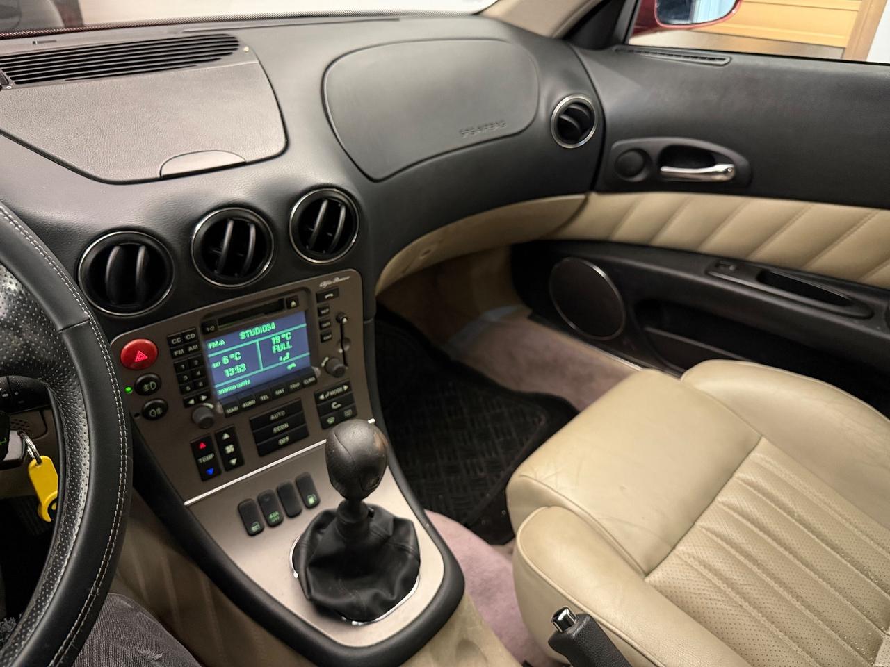 Alfa Romeo 2.4 JTD cat Distinctive