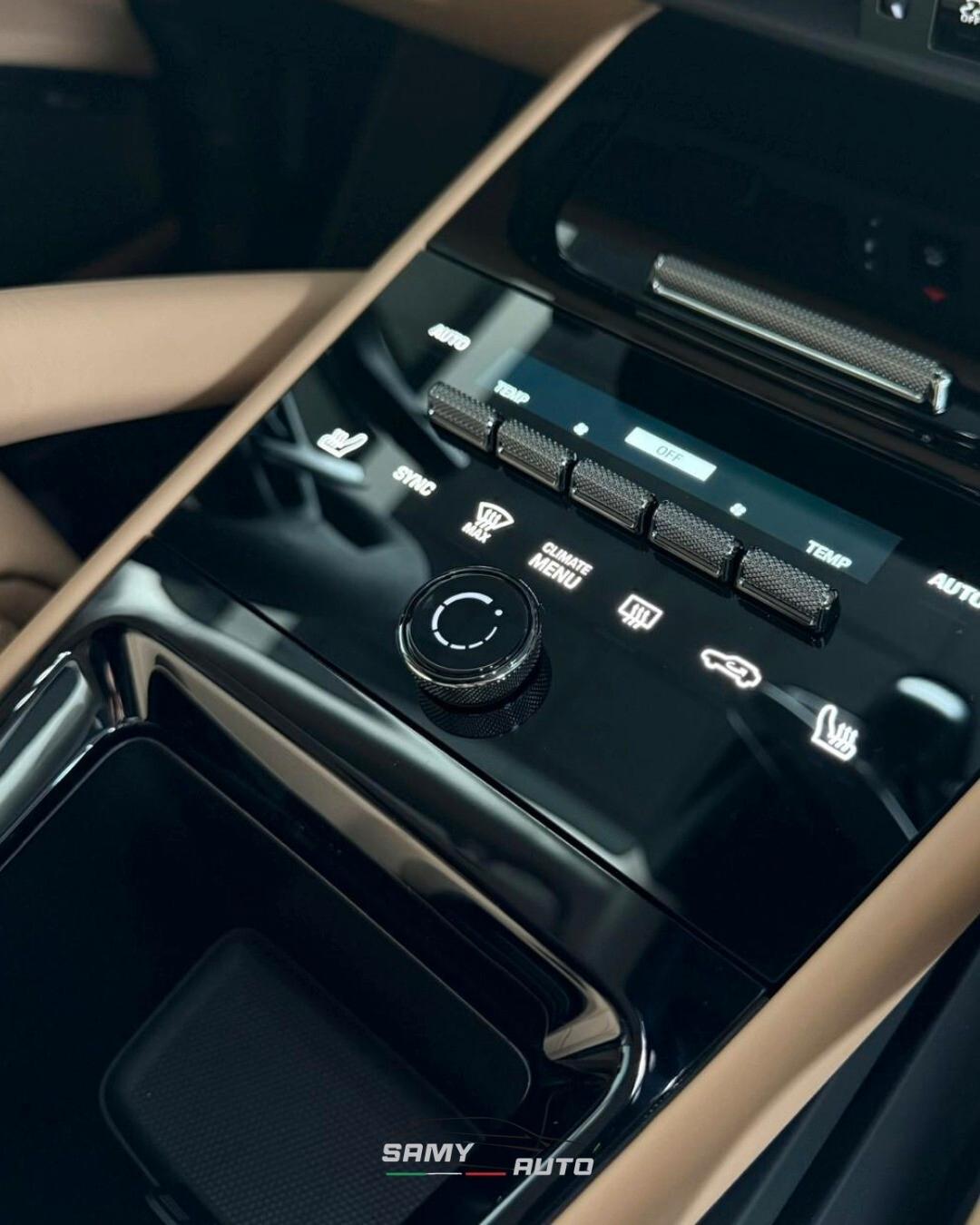 Porsche Cayenne Coupé 3.0 V6 E-Hybrid Black Edition