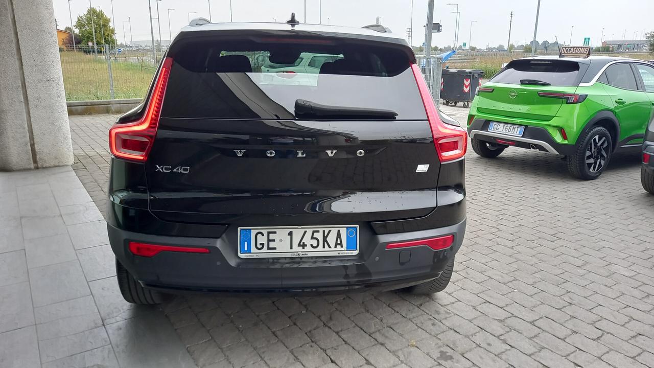 Volvo XC40 T5 Recharge Plug-in Hybrid R-design