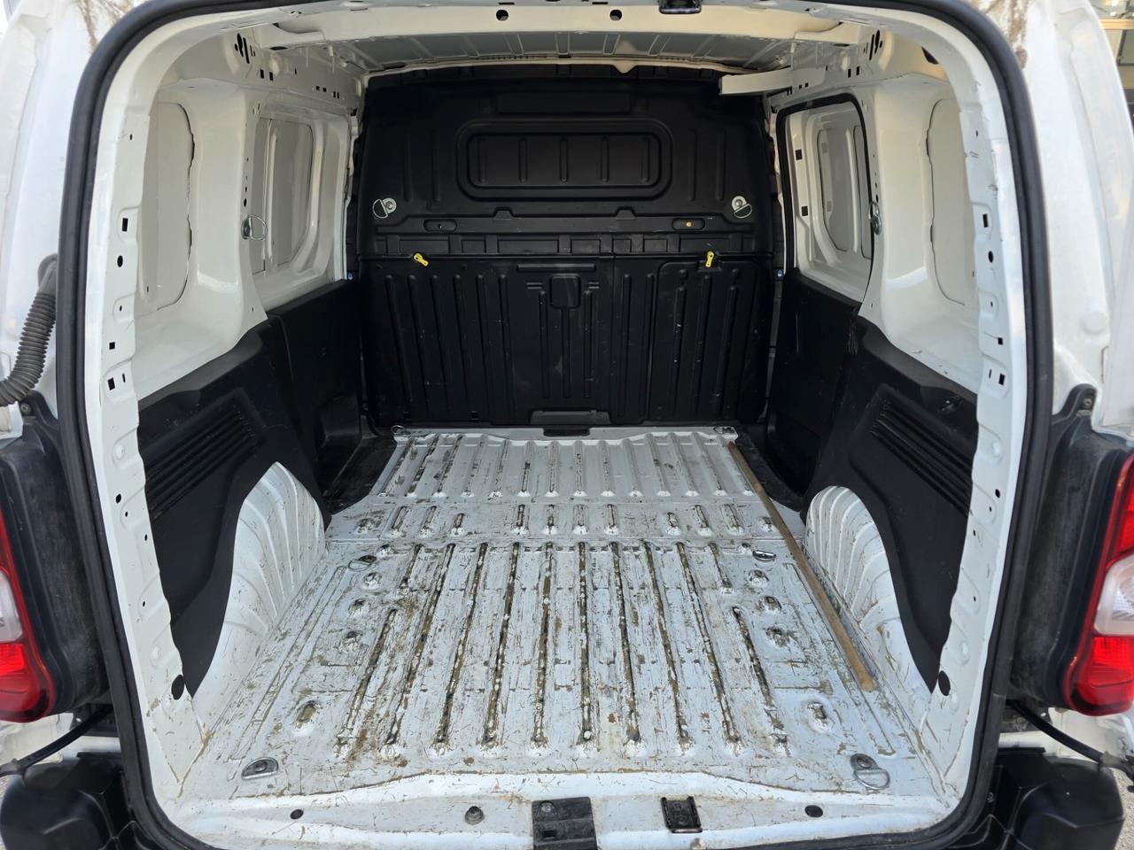 Peugeot Partner 1.5 BlueHDi 100 S&S PC Furgone Pro