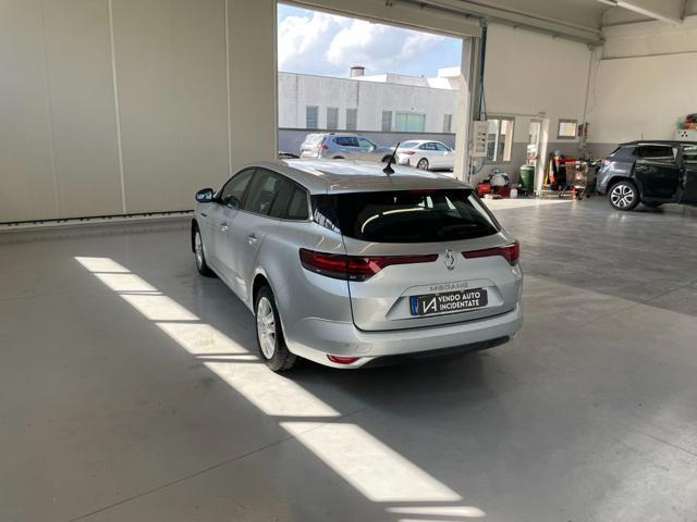 RENAULT Megane SPORTER BLUE DCI 115CV EQUILIBRE