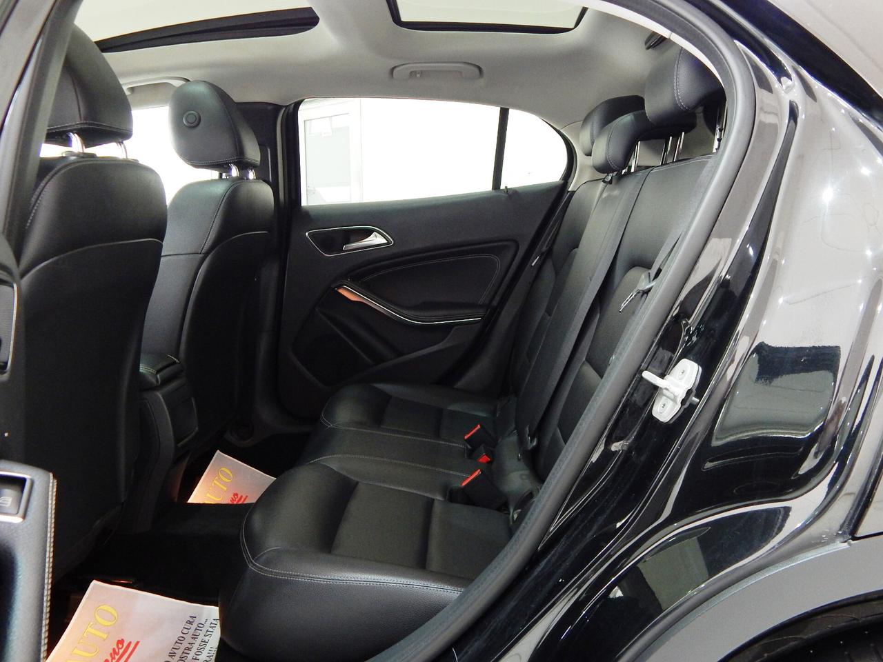 Mercedes-Benz GLA 200 d Sport Enduro Aut. TETTO-NAVI-PELLE-PARK-XENO-LED