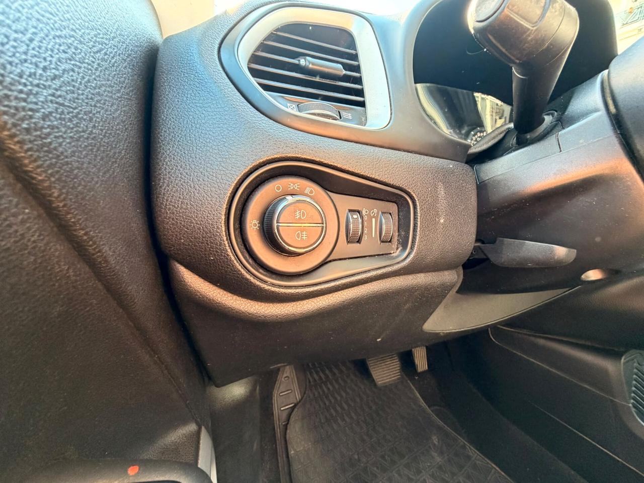 Jeep Renegade 1.6 Mjt DDCT 120 CV Business