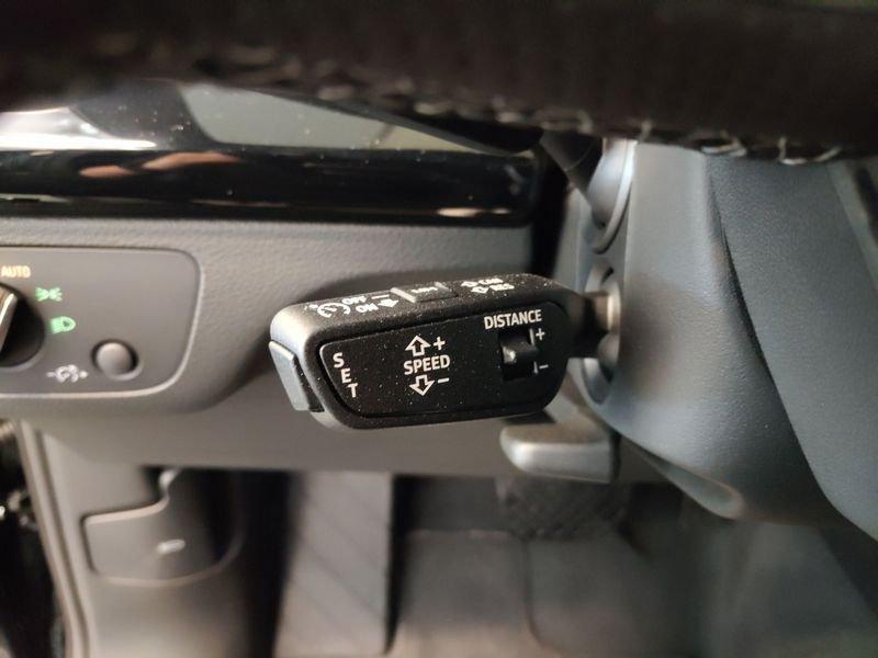 Audi Q5 SPB 50 TFSI e quattro S tronic Identity Black