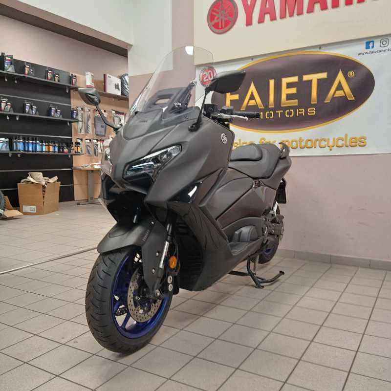 Yamaha T-Max 560 - 2025