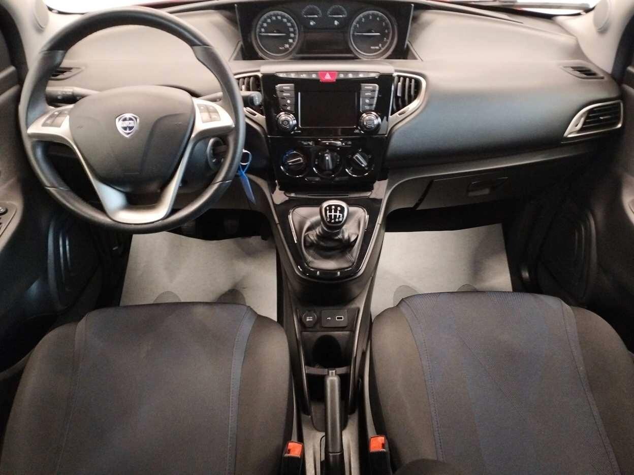 Lancia Ypsilon 1.0 FireFly 5 porte S&S Hybrid