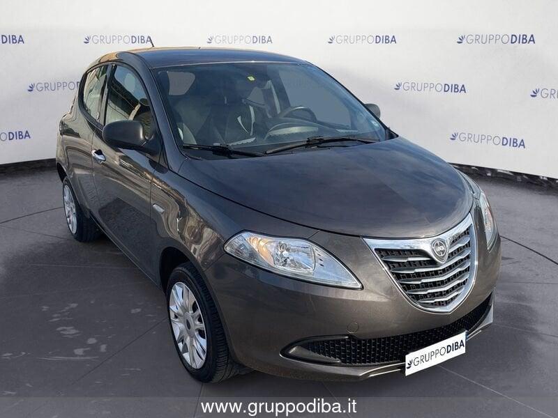 Lancia Ypsilon III 2011 Benzina 0.9 t.air Silver ecochic metano 80cv