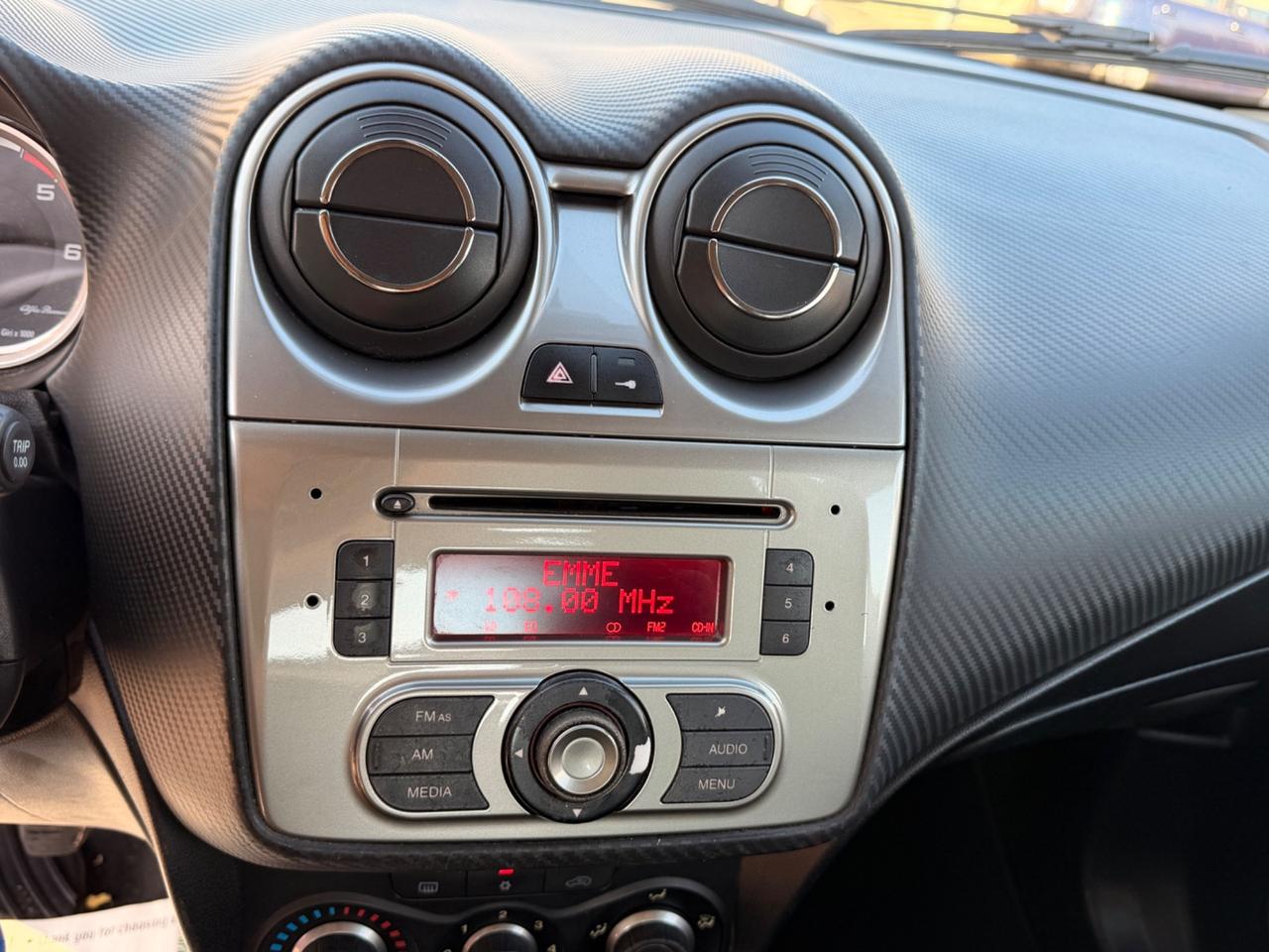 Alfa Romeo MiTo 1.3 JTDm-2 95CV Distinctive
