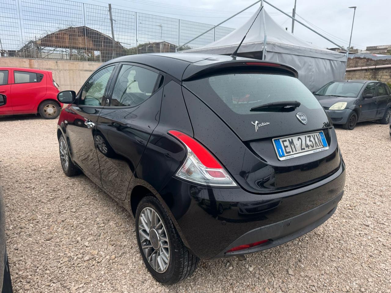 Lancia Ypsilon 1.2 69 CV 5 porte GPL Ecochic Gold