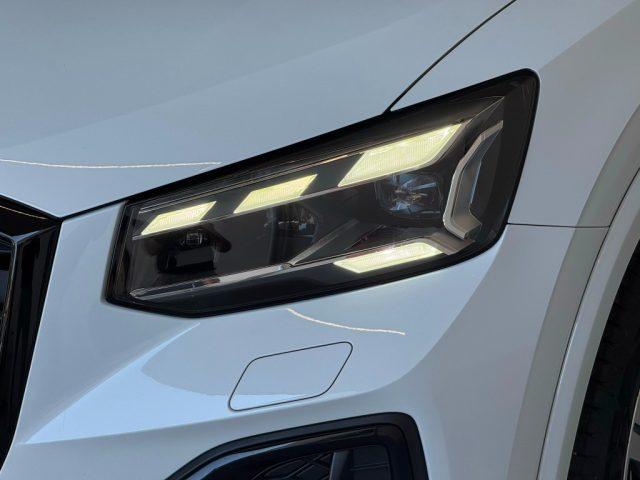 AUDI Q2 30 TDI S line Edition